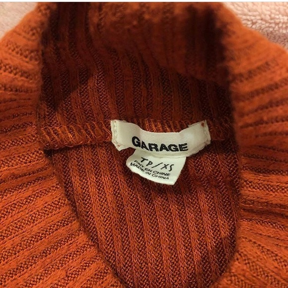 garage orange mock neck long sleeve - Picture 2 of 2